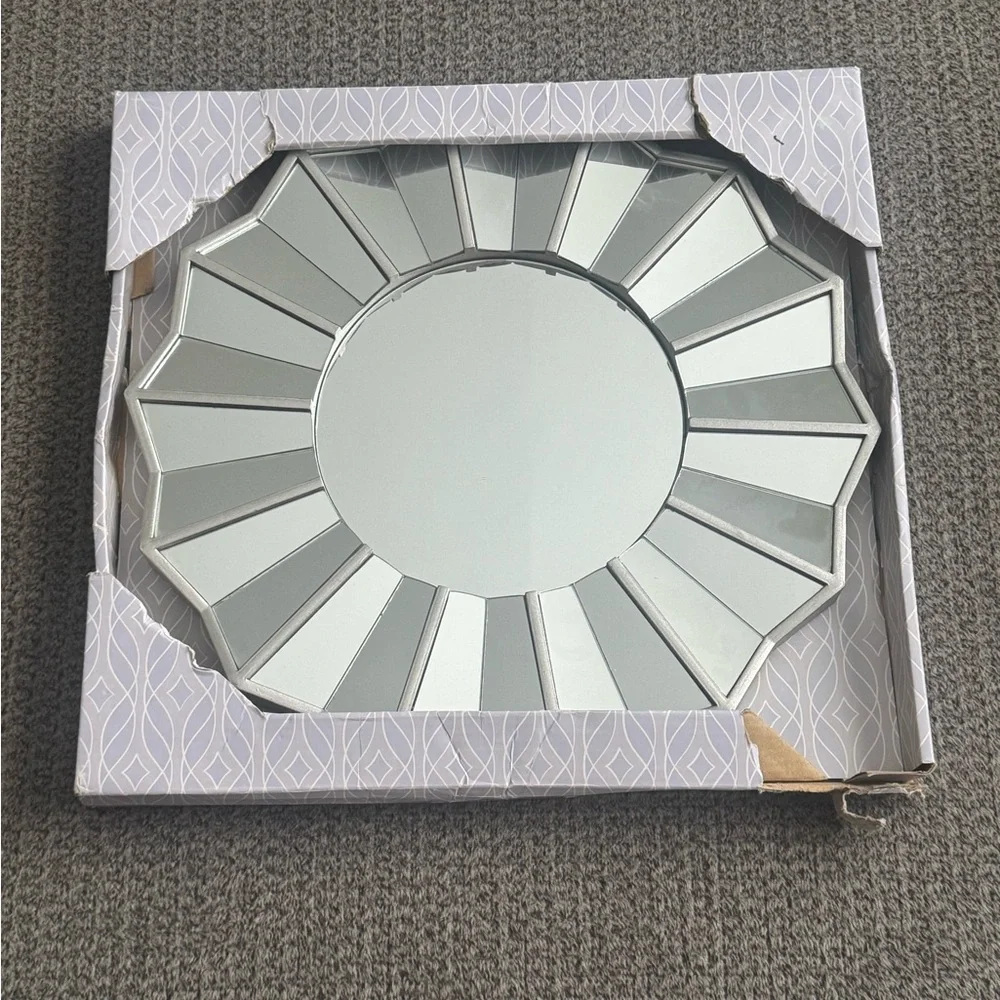 Belle Maison - Silver Geometric Sunburst Wall Mirror